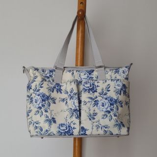 LAURA ASHLEY(マザーズバッグ)のフリマアイテム一覧 LAURA ASHLEY(マザーズバッグ)のフリマアイテム一覧