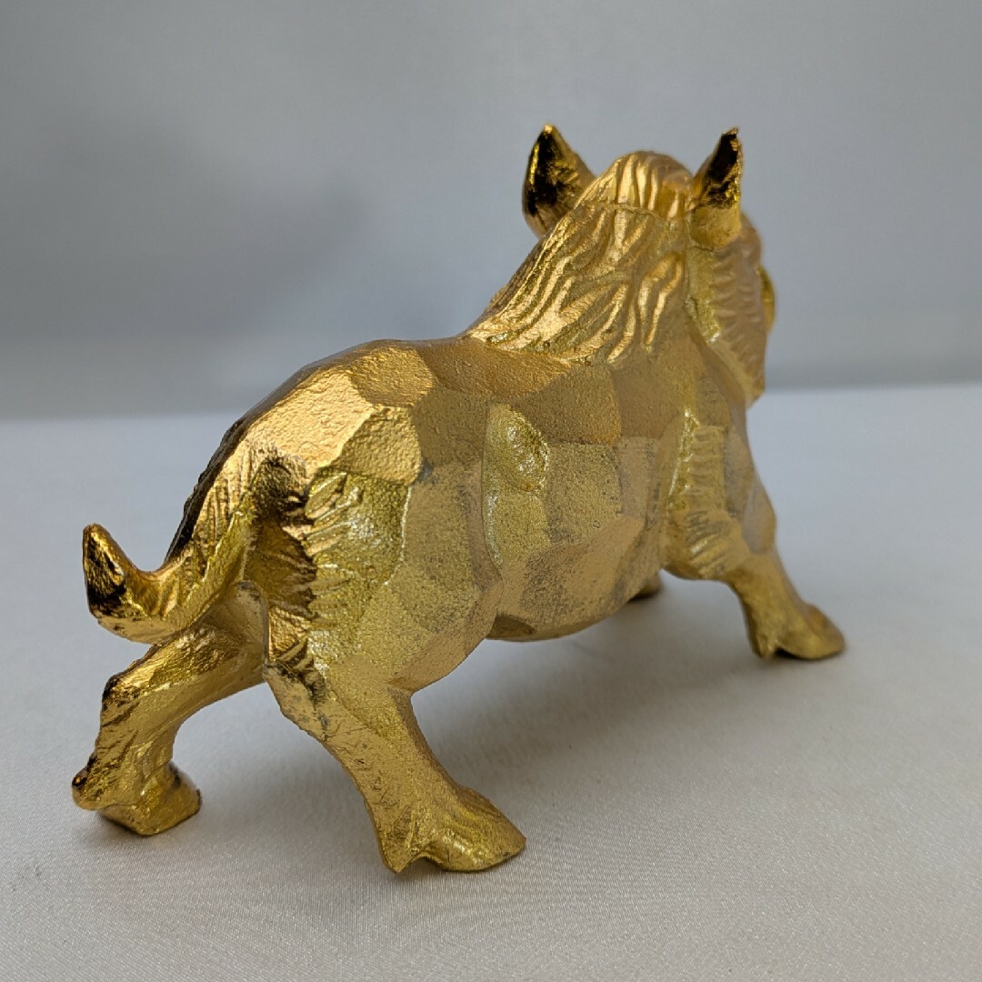 ☆b504、干支置物 亥 いのしし アルミ合金製 金メッキ 24KGP エンタメ/ホビーの美術品/アンティーク(金属工芸)の商品写真