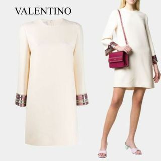 VALENTINO(ミニワンピース)のフリマアイテム一覧 VALENTINO(ミニワンピース)のフリマアイテム一覧