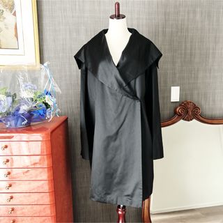 FOXEY - FOXEY Rainyフィット&フレアトレンチコート希少42新品 FOXEY - FOXEY Rainyフィット&フレアトレンチコート希少42新品