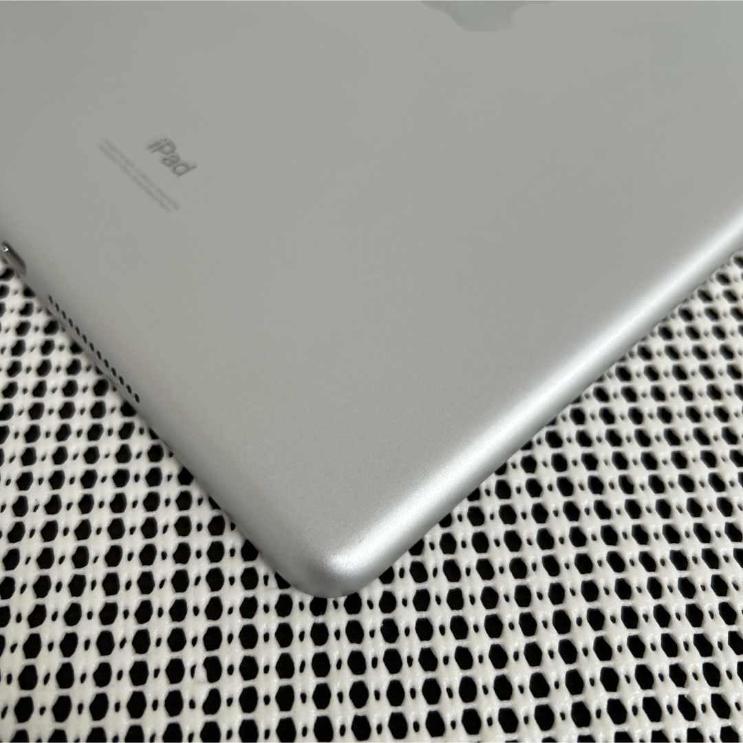 iPad - 806【早い者勝ち】新品未使用品☆iPad7 第7世代 32GB au iPad - 806【早い者勝ち】新品未使用品☆iPad7 第7世代 32GB au