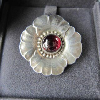 Georg Jensen(ブローチ/コサージュ)のフリマアイテム一覧 Georg Jensen(ブローチ/コサージュ)のフリマアイテム一覧