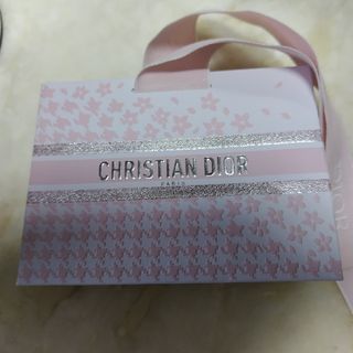 Dior - 【Dior】 ショッパー 4袋+リボン 3色の通販 by Dior - 【Dior】 ショッパー 4袋+リボン 3色の通販 by