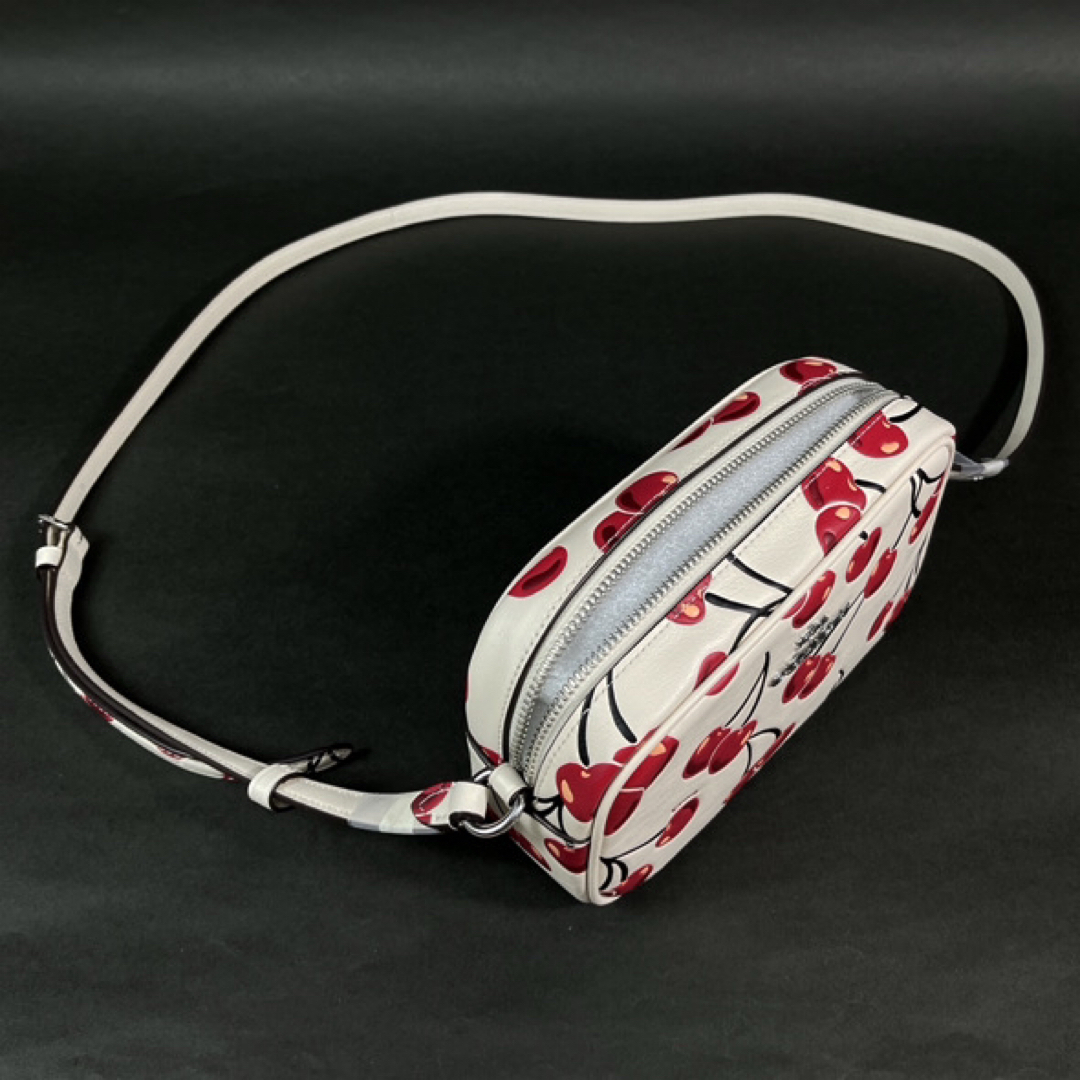 COACH(コーチ)のCOACH コーチ ミニ ジャミー チェリー ショルダーバッグ CAB04 新品 レディースのバッグ(ショルダーバッグ)の商品写真