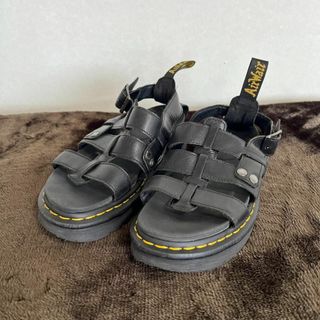 ドクターマーチン(Dr.Martens)のドクターマーチン 3ストラップ サンダル レザー 24cm 黒 黄色 13689(その他)