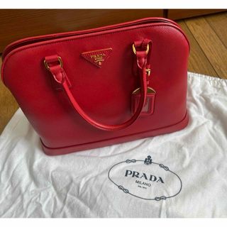 PRADA(ハンドバッグ ・ レッド/赤色系)のフリマアイテム一覧 PRADA(ハンドバッグ ・ レッド/赤色系)のフリマアイテム一覧