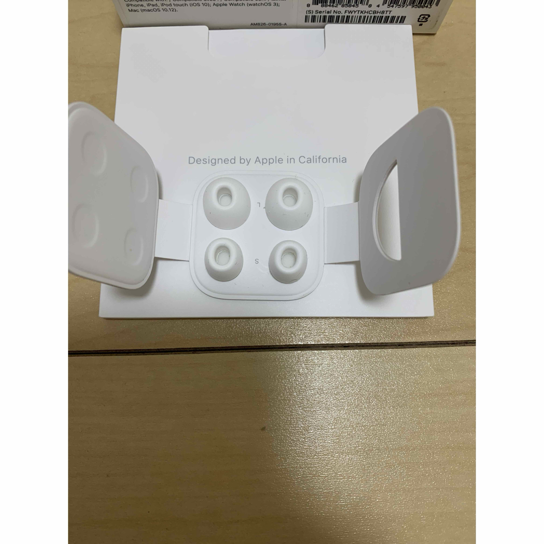 Apple(アップル)のAirpods Pro イヤーチップ【S& L サイズ 】 スマホ/家電/カメラのオーディオ機器(ヘッドフォン/イヤフォン)の商品写真