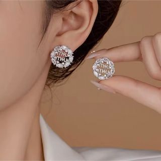 MIU MIU(ピアス)のフリマアイテム一覧 MIU MIU(ピアス)のフリマアイテム一覧