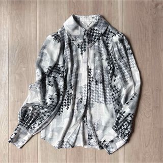 TED BAKER(シャツ/ブラウス(長袖/七分))のフリマアイテム一覧 TED BAKER(シャツ/ブラウス(長袖/七分))のフリマアイテム一覧