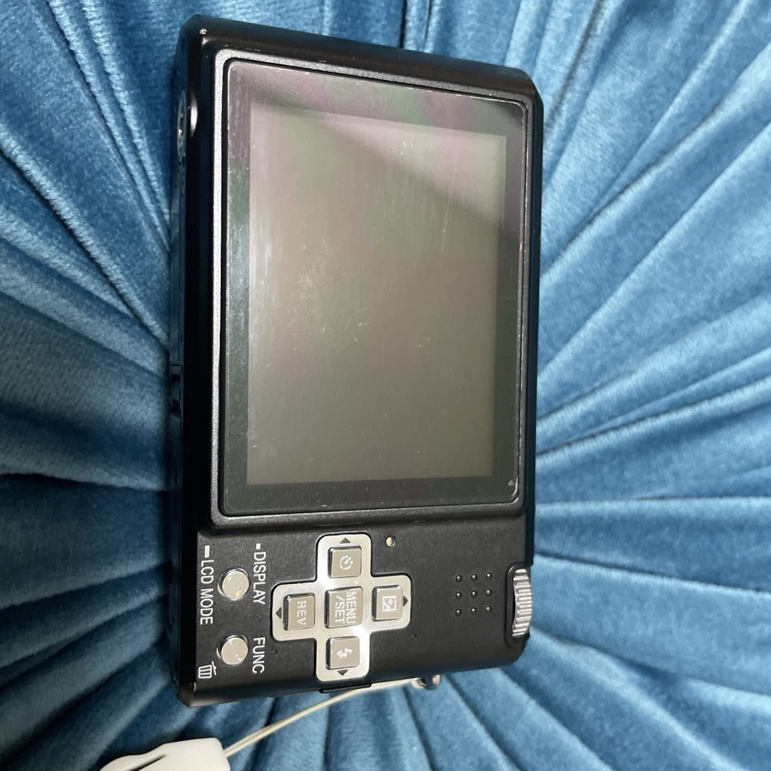 Panasonic(パナソニック)のPanasonic コンパクトデジタルカメラ LUMIX FX DMC-FX10 スマホ/家電/カメラのカメラ(コンパクトデジタルカメラ)の商品写真