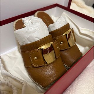 Salvatore Ferragamo(サンダル)のフリマアイテム一覧 Salvatore Ferragamo(サンダル)のフリマアイテム一覧