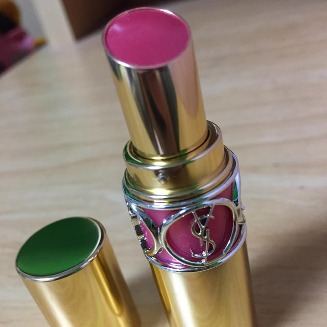 Yves Saint Laurent Beaute(イヴサンローランボーテ)のYSLリップ 💄 コスメ/美容のベースメイク/化粧品(口紅)の商品写真