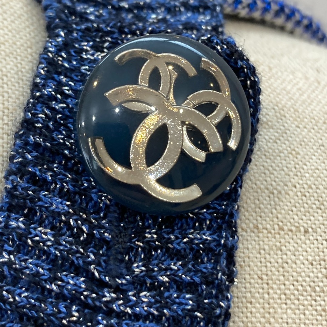 CHANEL - 美品 CHANEL シャネル ココマークボタン ラメ カシミヤ CHANEL - 美品 CHANEL シャネル ココマークボタン ラメ カシミヤ