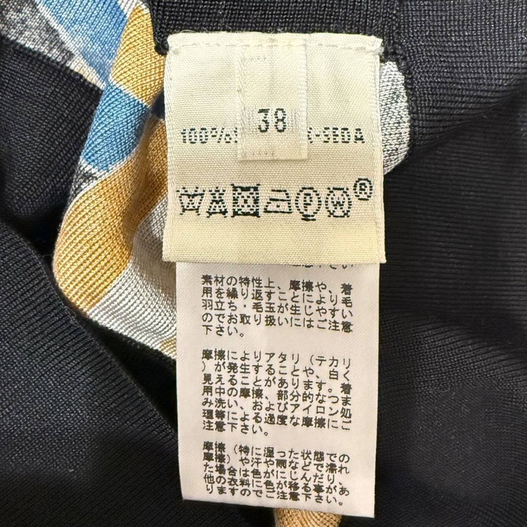 HERMES - 美品 HERMES エルメス CARRE CUBE プリント シルク100 HERMES - 美品 HERMES エルメス CARRE CUBE プリント シルク100
