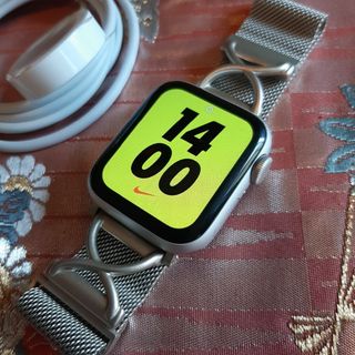 Apple - 2485 極美品 Apple Watch エルメス シリーズ5 シルバー Apple - 2485 極美品 Apple Watch エルメス シリーズ5 シルバー