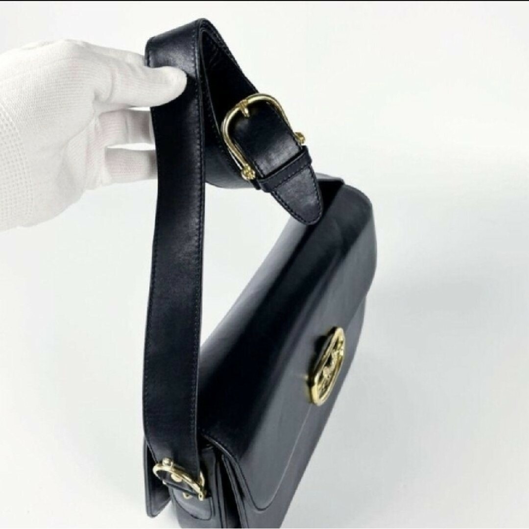 CELINE - 【美品】ヴィンテージ セリーヌショルダーバッグ馬車 CELINE - 【美品】ヴィンテージ セリーヌショルダーバッグ馬車