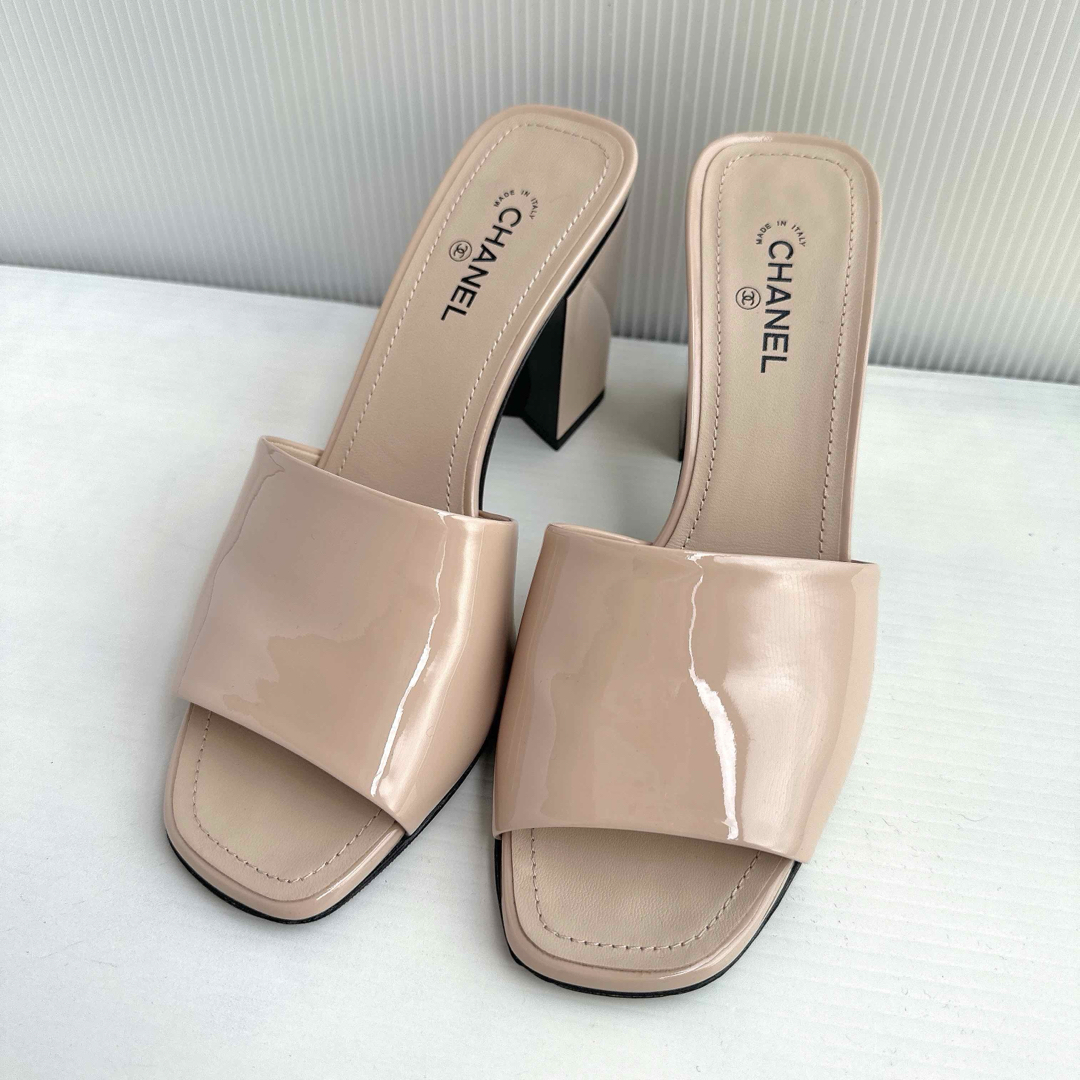 CHANEL - CHANEL シャネル ココマーク ミュール サンダル CHANEL - CHANEL シャネル ココマーク ミュール サンダル