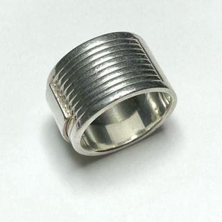 GUCCI - 新品同様*グッチ GUCCI 925 リング 指輪 シルバー GUCCI - 新品同様*グッチ GUCCI 925 リング 指輪 シルバー