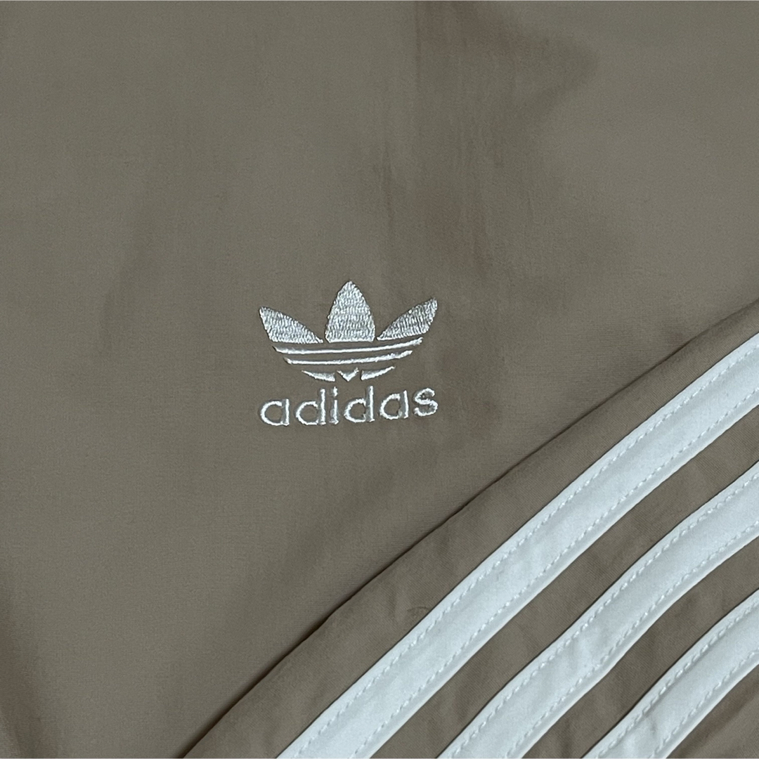 adidas Originals - 新品L】アディダス刺繍トラックジャケット adidas Originals - 新品L】アディダス刺繍トラックジャケット
