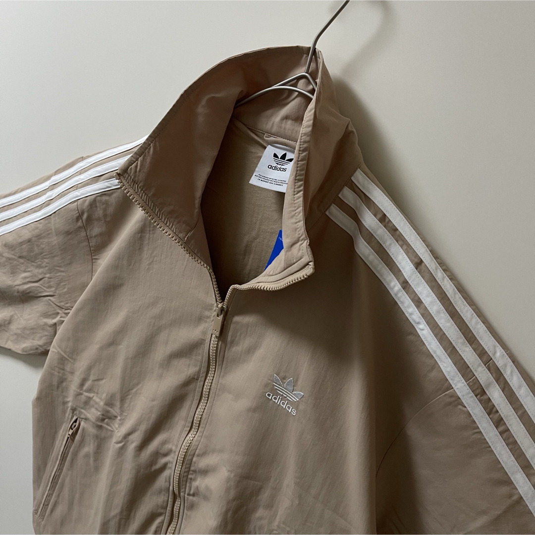 adidas Originals - 新品L】アディダス刺繍トラックジャケット adidas Originals - 新品L】アディダス刺繍トラックジャケット