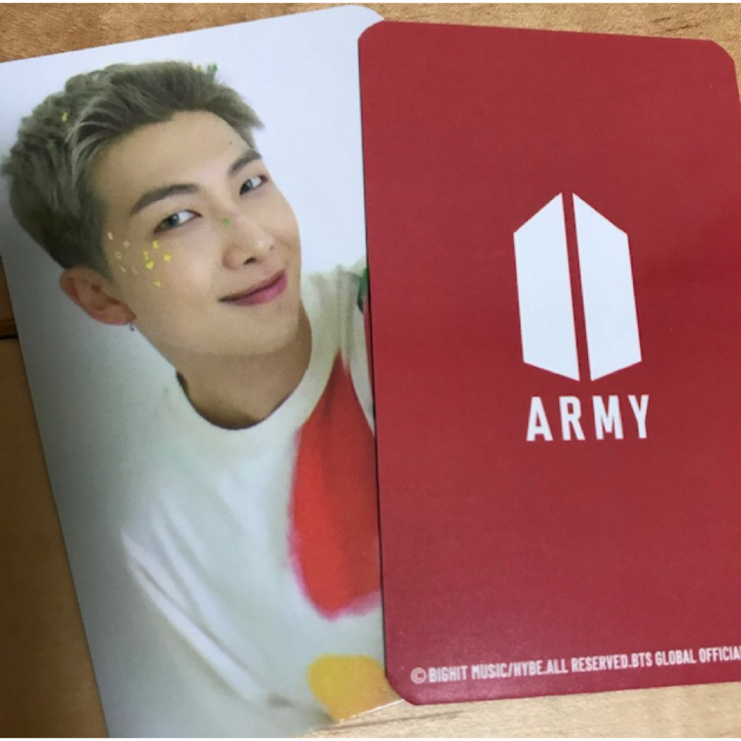 防弾少年団(BTS)(ボウダンショウネンダン)のナムジュン RM トレカ global fcマガジン企画 ランダム 当選 BTS エンタメ/ホビーのタレントグッズ(アイドルグッズ)の商品写真