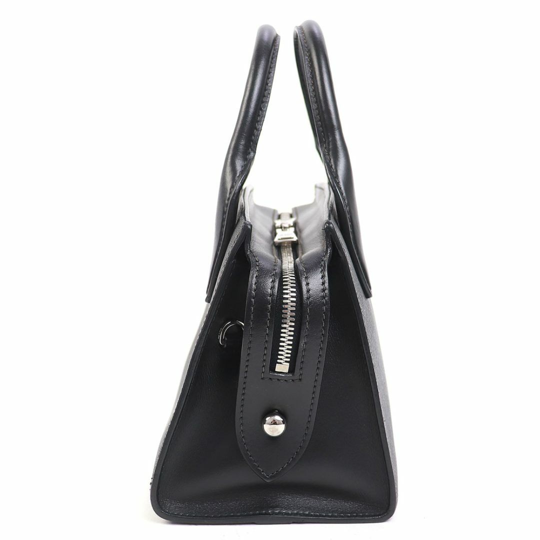 PRADA - プラダ【PRADA】 モノクローム サフィアーノレザー PRADA - プラダ【PRADA】 モノクローム サフィアーノレザー