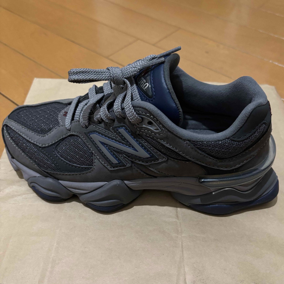 New Balance - ニューバランス9060 限定モデル グレー 22.5cmの New Balance - ニューバランス9060 限定モデル グレー 22.5cmの