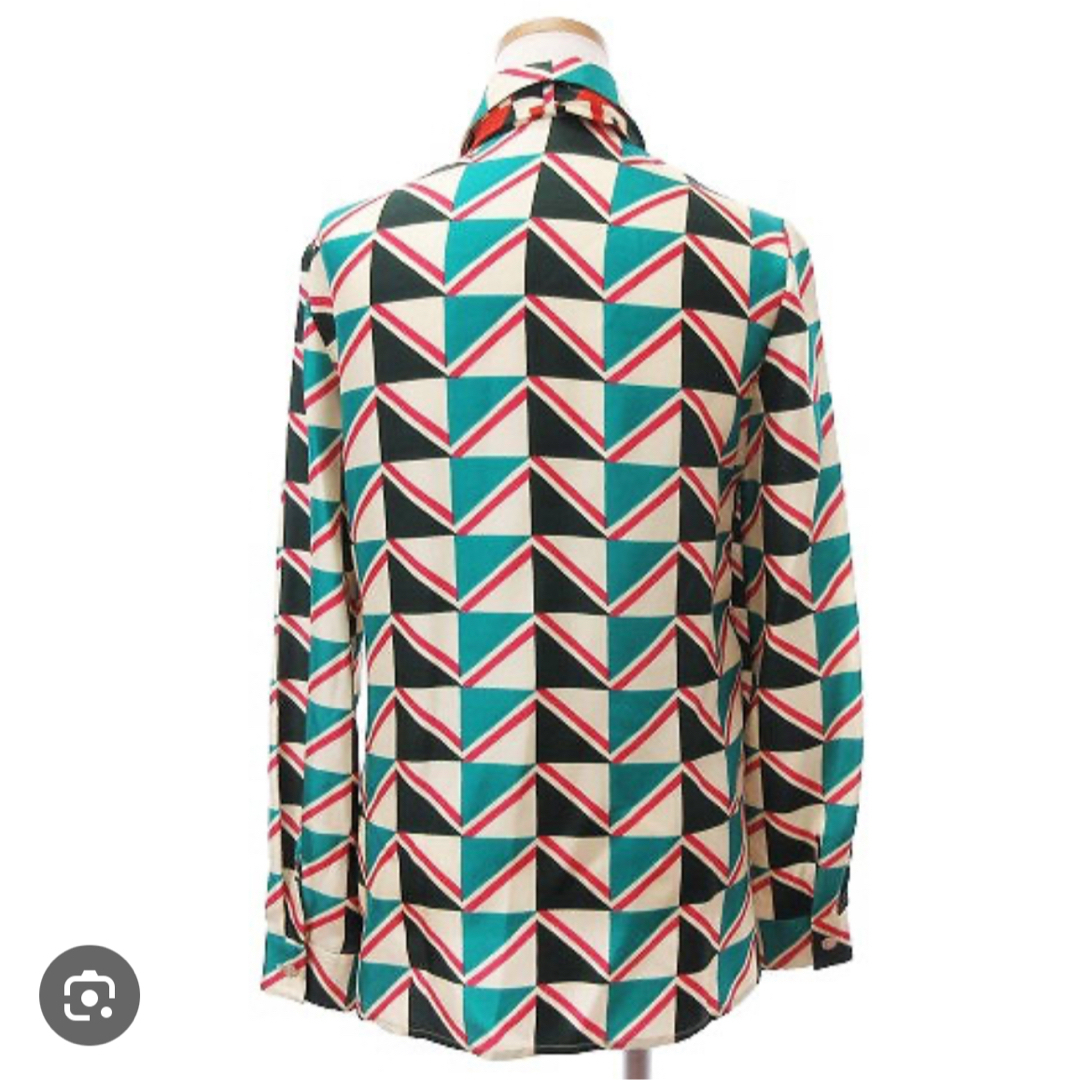 激安単価で GUCCI】グッチ『ハートプリント ボウタイ付 シルク 激安単価で GUCCI】グッチ『ハートプリント ボウタイ付 シルク