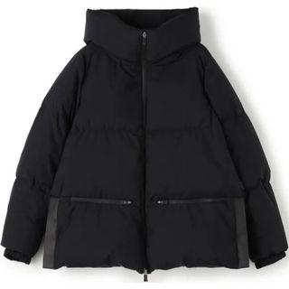 HERNO - 未使用品HERNO ヘルノ XL肩ロゴグロッシーコーティング HERNO - 未使用品HERNO ヘルノ XL肩ロゴグロッシーコーティング