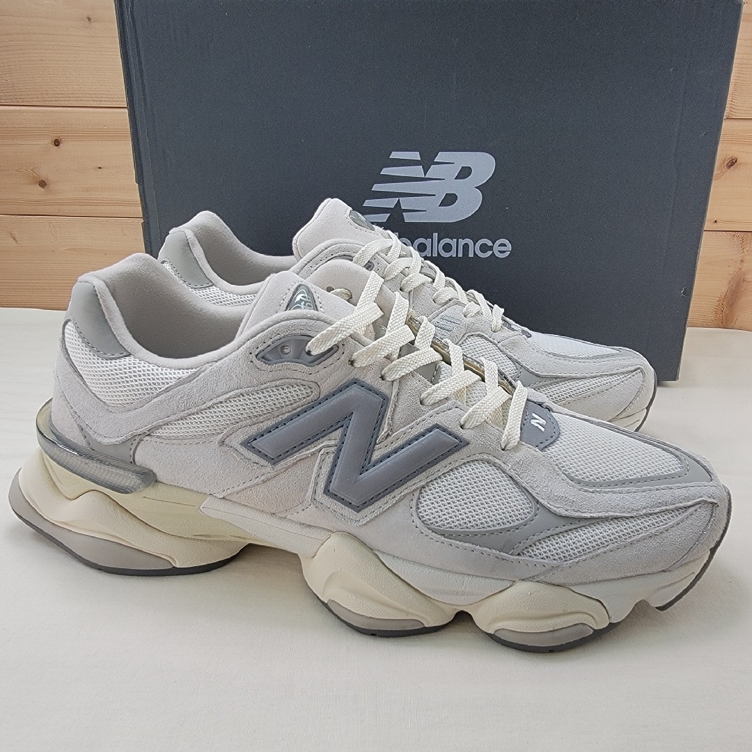 New Balance - ニューバランス U9060ECA ホワイト 29㎝の通販 by New Balance - ニューバランス U9060ECA ホワイト 29㎝の通販 by