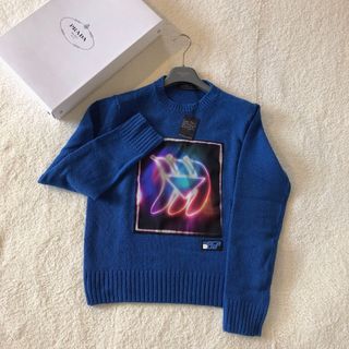 PRADA - プラダ UMB431 ロゴジャガードポケットケーブルニット PRADA - プラダ UMB431 ロゴジャガードポケットケーブルニット