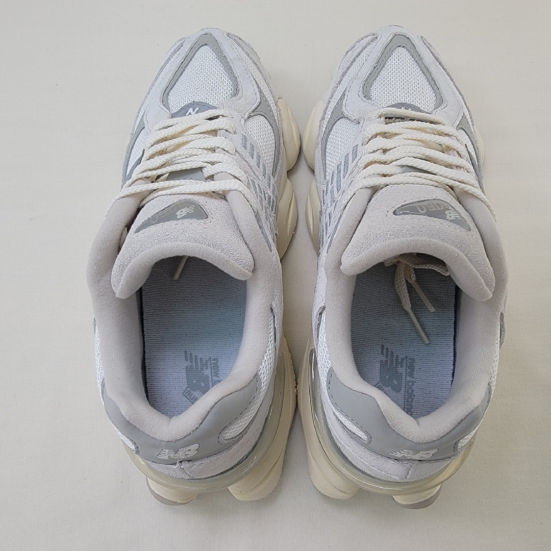 New Balance - ニューバランス U9060ECA ホワイト 23.5㎝の通販 New Balance - ニューバランス U9060ECA ホワイト 23.5㎝の通販