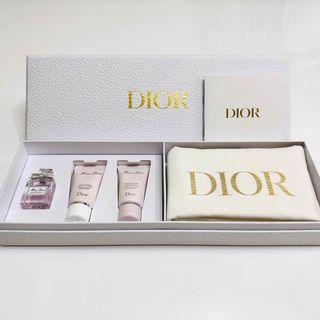 Christian Dior - 【新品未使用】ディオール スノー エッセンス Christian Dior - 【新品未使用】ディオール スノー エッセンス