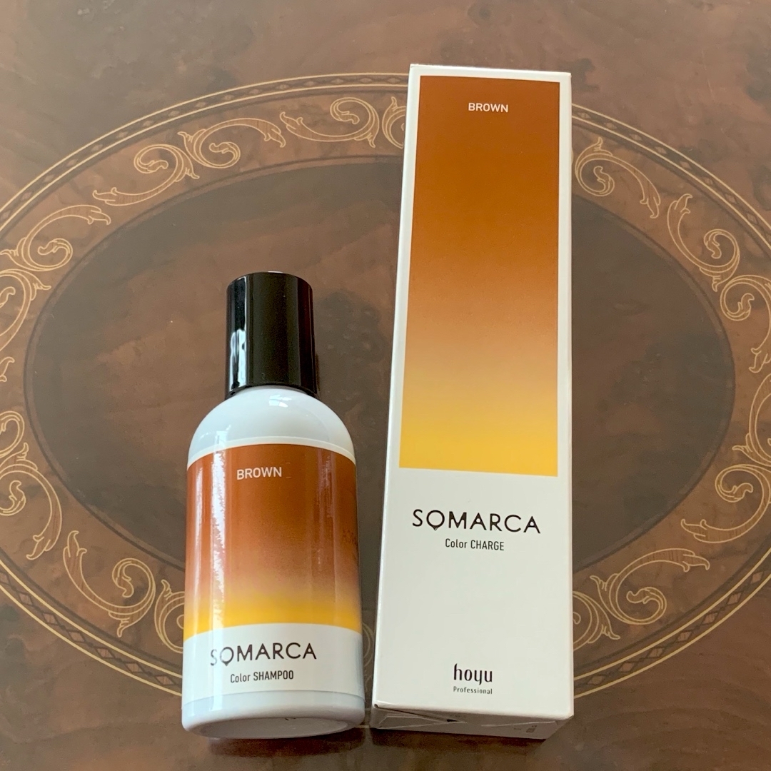 Hoyu(ホーユー)の新品 ソマルカ カラーシャンプー150ml カラーチャージ130g ブラウン コスメ/美容のヘアケア/スタイリング(シャンプー)の商品写真