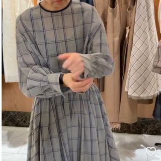 ebure(シャツ/ブラウス(長袖/七分))のフリマアイテム一覧 ebure(シャツ/ブラウス(長袖/七分))のフリマアイテム一覧
