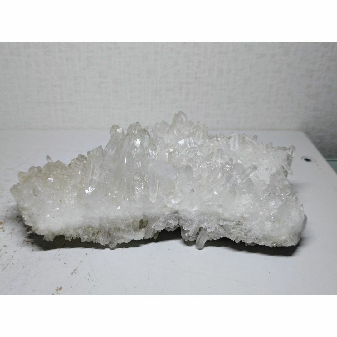 水晶 930g クォーツ 原石 鑑賞石 自然石 誕生石 宝石 鉱物 鉱石 水石
