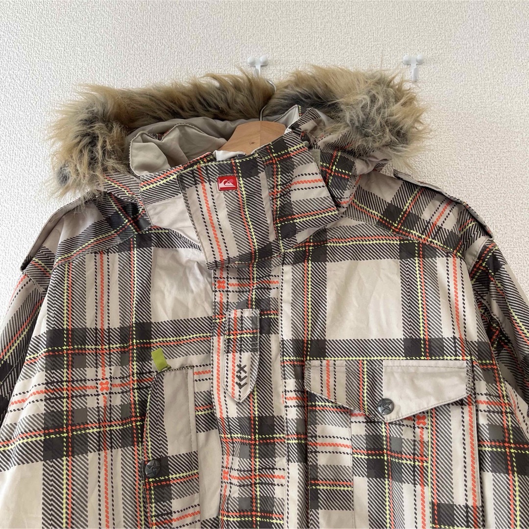 QUIKSILVER - 【美品】クイックシルバー 人気モデル スノボ QUIKSILVER - 【美品】クイックシルバー 人気モデル スノボ