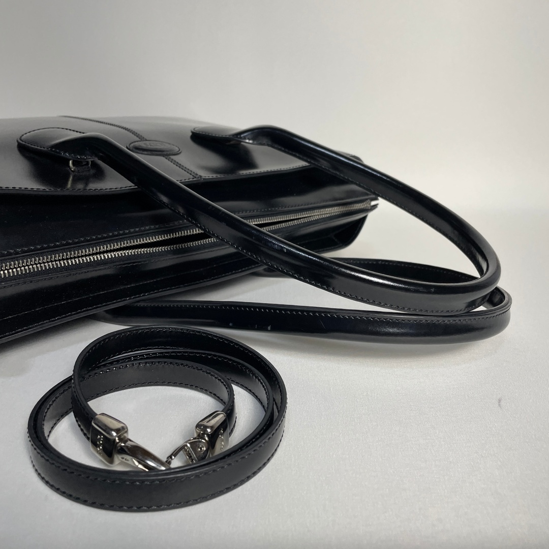 TOD'S - 2503-72|トッズ 2WAY トートバッグ エナメルレザー TOD'S - 2503-72|トッズ 2WAY トートバッグ エナメルレザー