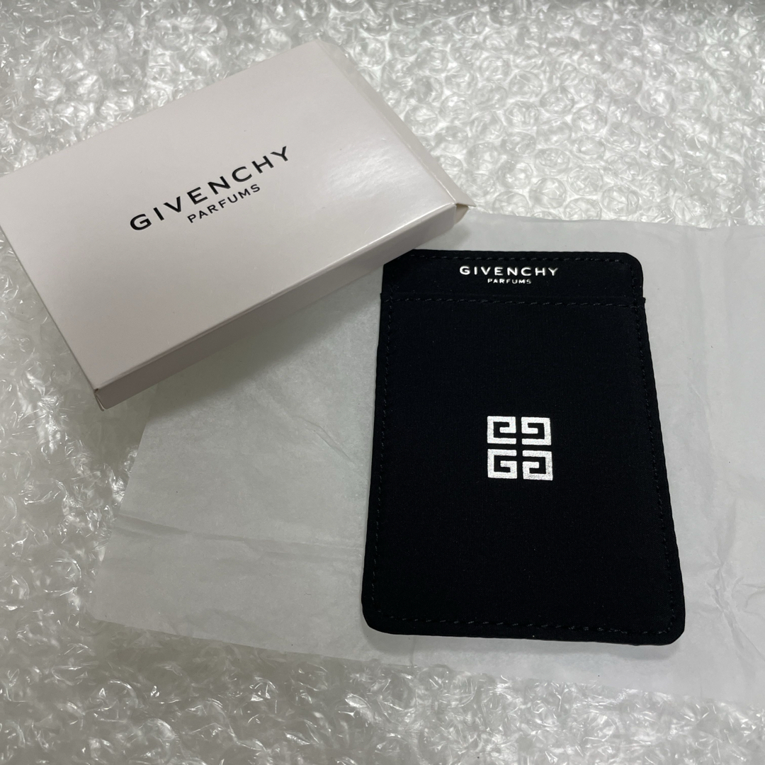 GIVENCHY - ジバンシィ ポイントギフト カードホルダー の通販 GIVENCHY - ジバンシィ ポイントギフト カードホルダー の通販