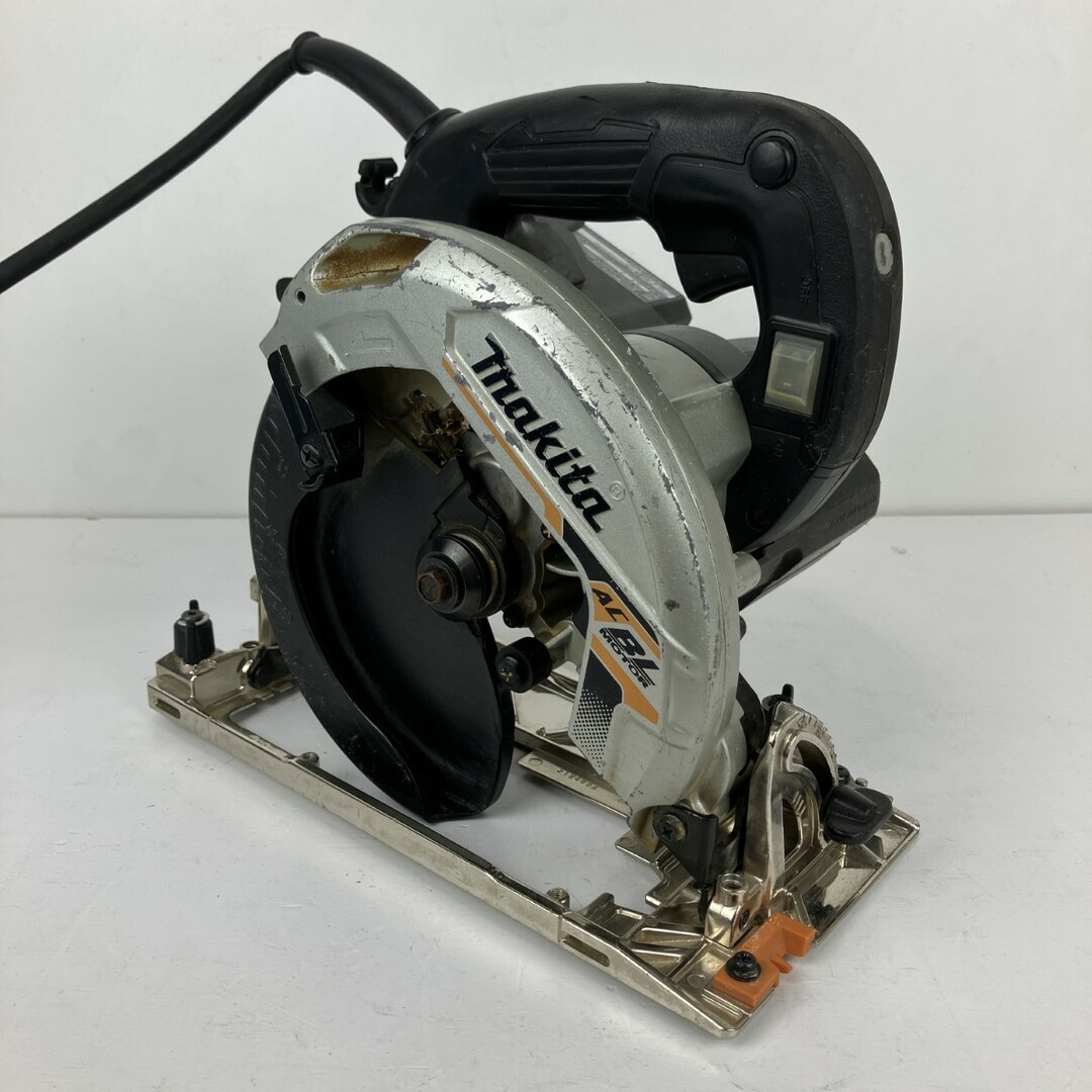Makita - ЗЗMAKITA マキタ 100v 165mm 丸のこ HS6303 ブラックの Makita - ЗЗMAKITA マキタ 100v 165mm 丸のこ HS6303 ブラックの