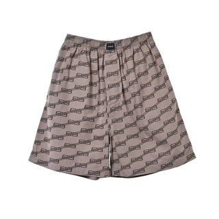 BALENCIAGA(ショートパンツ)のフリマアイテム一覧 BALENCIAGA(ショートパンツ)のフリマアイテム一覧