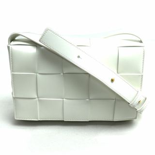 BOTTEGA VENETA(ショルダーバッグ ・ ホワイト/白色系)の BOTTEGA VENETA(ショルダーバッグ ・ ホワイト/白色系)の