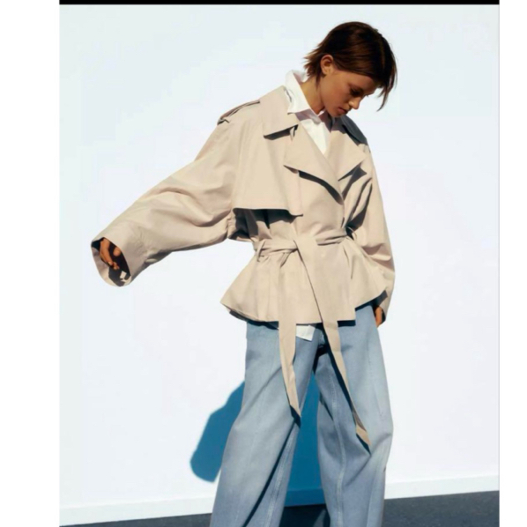 ZARA - ZARA ベルト付きショートトレンチコート M-Lの通販 by ZARA - ZARA ベルト付きショートトレンチコート M-Lの通販 by