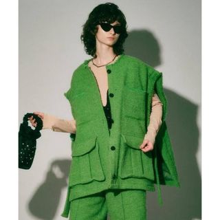 MAISON SPECIAL - PERVERZE ベスト Gradient Stripe Vest Pinkの MAISON SPECIAL - PERVERZE ベスト Gradient Stripe Vest Pinkの