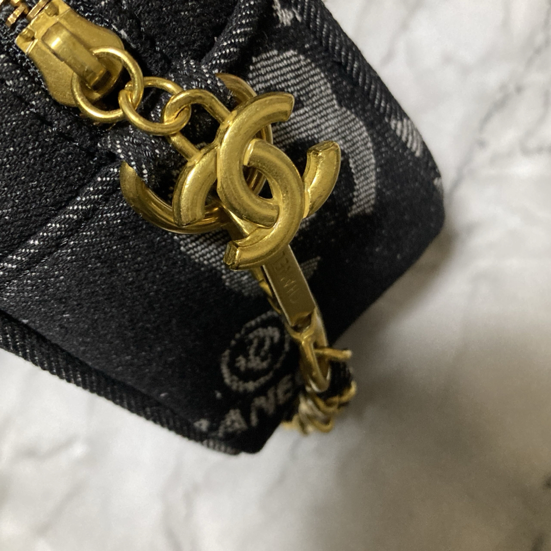 CHANEL - CHANEL デニム キャンバス 会員ギフト新品 チェーン CHANEL - CHANEL デニム キャンバス 会員ギフト新品 チェーン