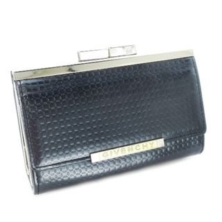 GIVENCHY(ポーチ ・ シルバー/銀色系)のフリマアイテム一覧 GIVENCHY(ポーチ ・ シルバー/銀色系)のフリマアイテム一覧