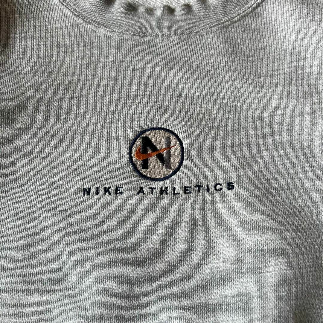 NIKE - 【センター刺繍、ダメージスウェット】NIKE銀タグ古着 NIKE - 【センター刺繍、ダメージスウェット】NIKE銀タグ古着