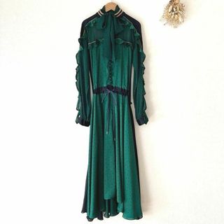 sacai(ドット ・ ロングワンピース/マキシワンピース)のフリマ sacai(ドット ・ ロングワンピース/マキシワンピース)のフリマ