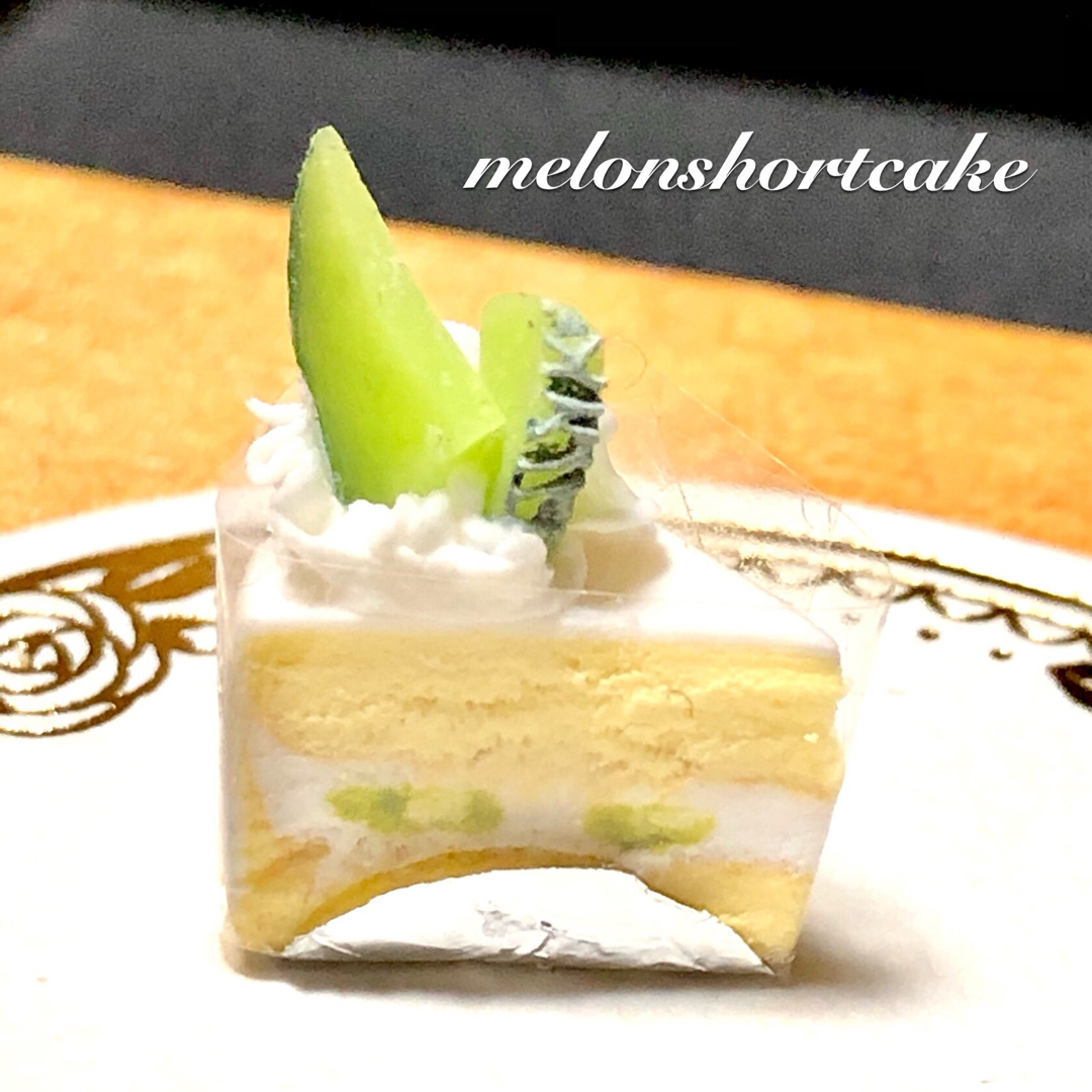 ハンドメイド ミニチュアスイーツ 昭和レトロ ケーキセットの ハンドメイド ミニチュアスイーツ 昭和レトロ ケーキセットの