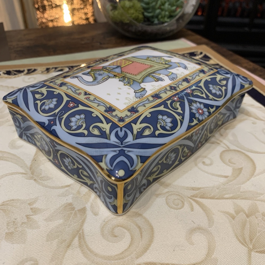 WEDGWOOD - 未使用 ウェッジウッド ブルーエレファント 小物入れ WEDGWOOD - 未使用 ウェッジウッド ブルーエレファント 小物入れ